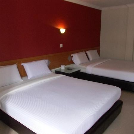 Lotus Hotel Johor Bahru Ngoại thất bức ảnh