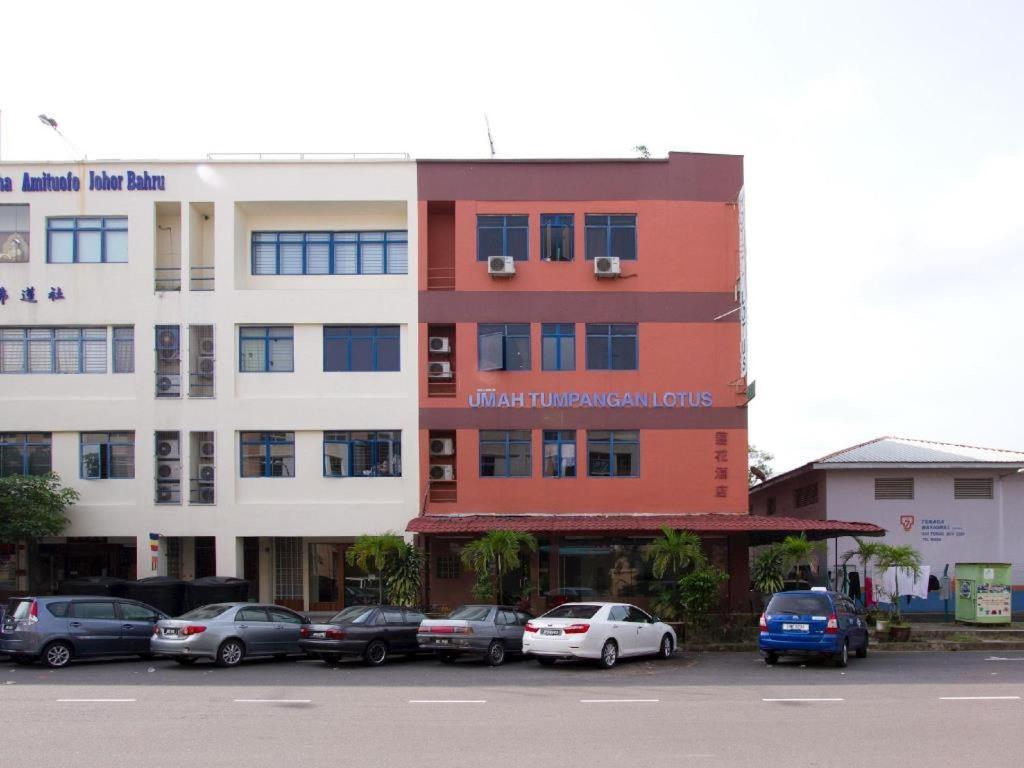Lotus Hotel Johor Bahru Ngoại thất bức ảnh